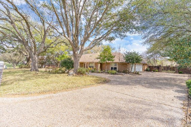 1503 W Westhill Drive, Cleburne, TX 76033