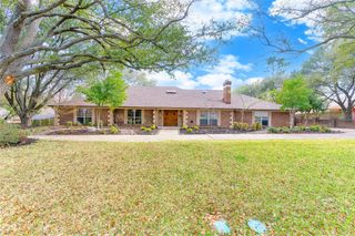 1503 W Westhill Drive, Cleburne, TX 76033