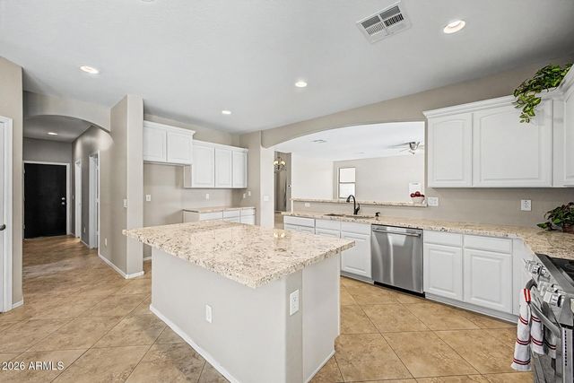 7832 W Molly Drive, Peoria, AZ 85383