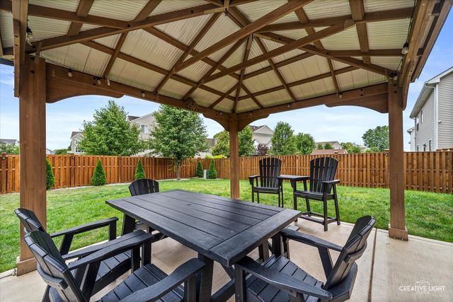 3408 Silver Falls Court, Joliet, IL 60431