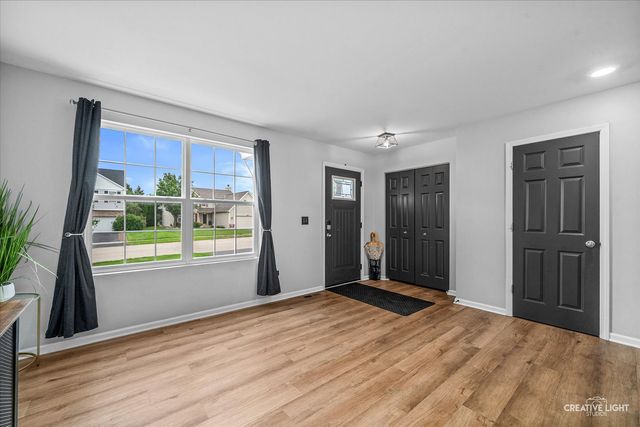 3408 Silver Falls Court, Joliet, IL 60431