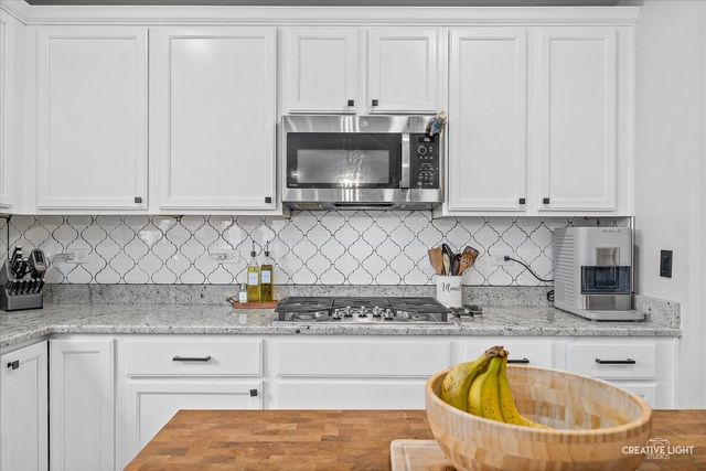 3408 Silver Falls Court, Joliet, IL 60431