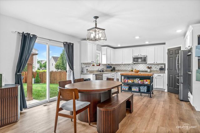 3408 Silver Falls Court, Joliet, IL 60431