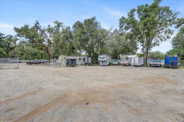11309 E 92 HIGHWAY, Seffner, FL 33584