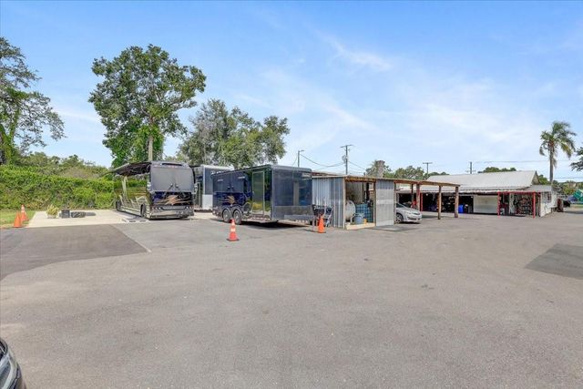 11309 E 92 HIGHWAY, Seffner, FL 33584