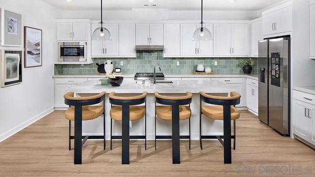 5522 Dora Way, Oceanside, CA 92057