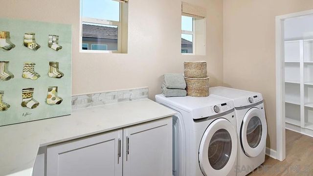 5522 Dora Way, Oceanside, CA 92057