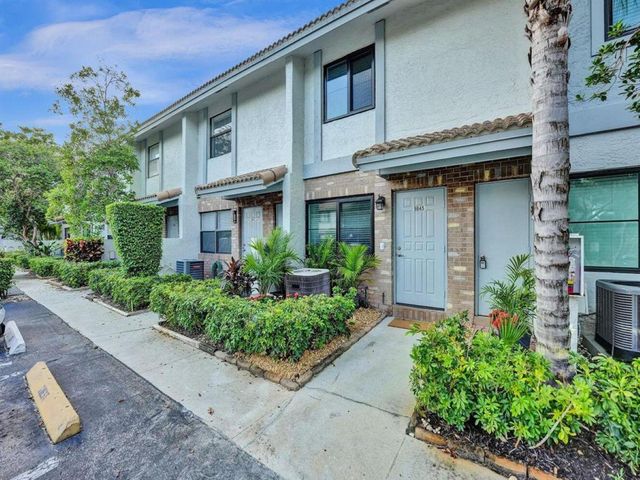 9845 RIVERSIDE Drive 8-28, Coral Springs, FL 33071