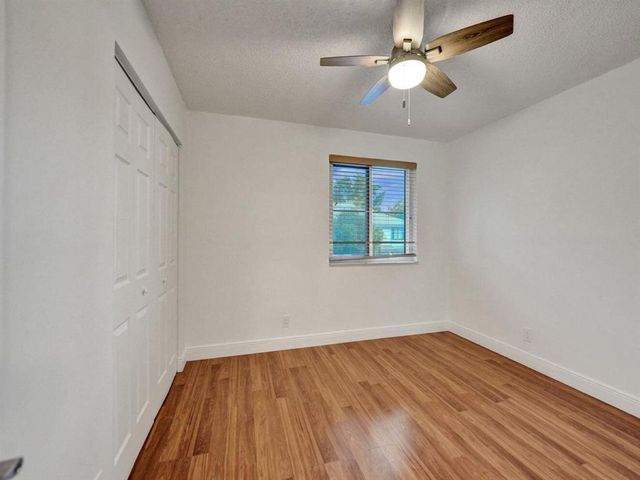 9845 RIVERSIDE Drive 8-28, Coral Springs, FL 33071