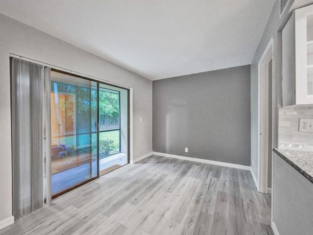 9845 RIVERSIDE Drive 8-28, Coral Springs, FL 33071