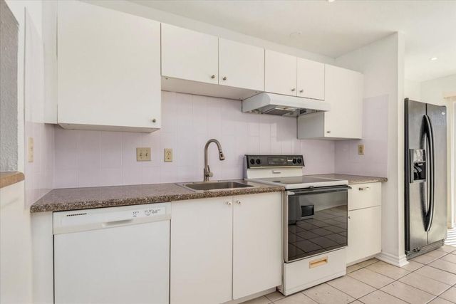 9616 Long Point Road 63, Houston, TX 77055