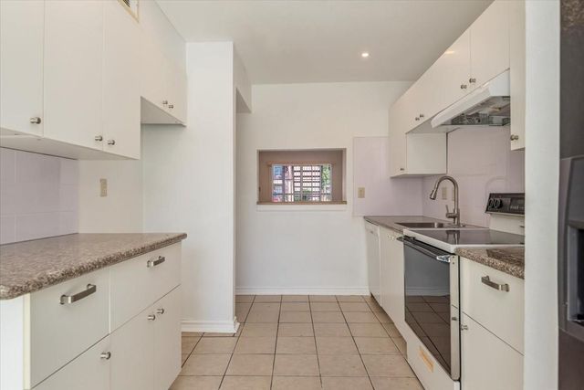 9616 Long Point Road 63, Houston, TX 77055