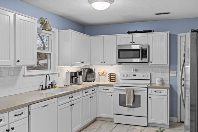 409 Elder Avenue, Chickamauga, GA 30707