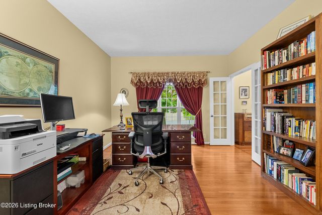 13908 Laclara Way, Louisville, KY 40299