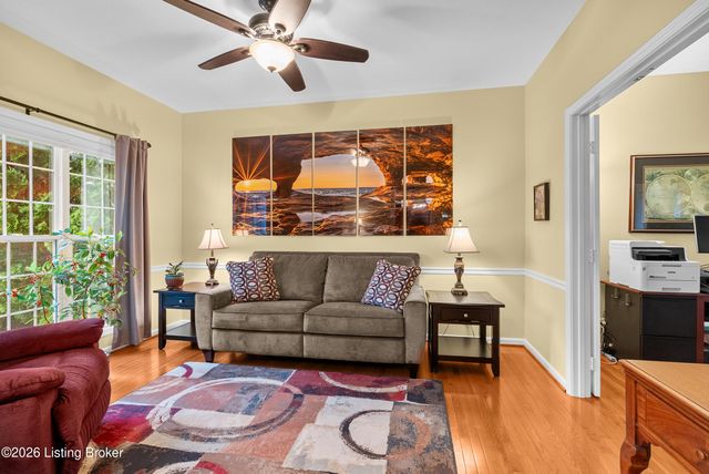 13908 Laclara Way, Louisville, KY 40299