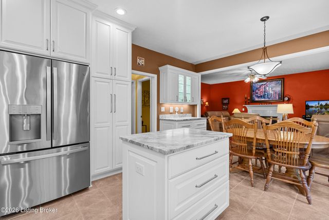 13908 Laclara Way, Louisville, KY 40299