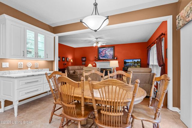 13908 Laclara Way, Louisville, KY 40299