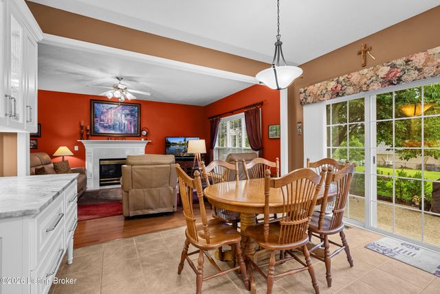13908 Laclara Way, Louisville, KY 40299