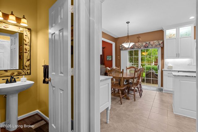 13908 Laclara Way, Louisville, KY 40299