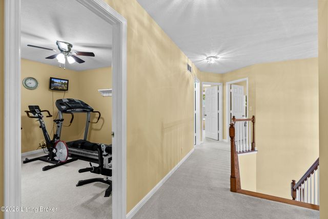 13908 Laclara Way, Louisville, KY 40299