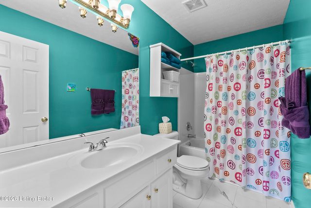 13908 Laclara Way, Louisville, KY 40299