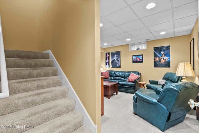 13908 Laclara Way, Louisville, KY 40299