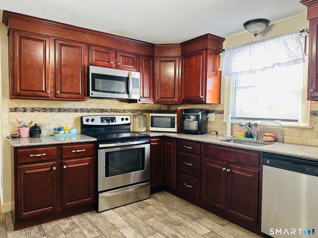 270 Pearl Street, Enfield, CT 06082