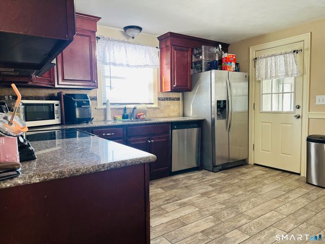 270 Pearl Street, Enfield, CT 06082