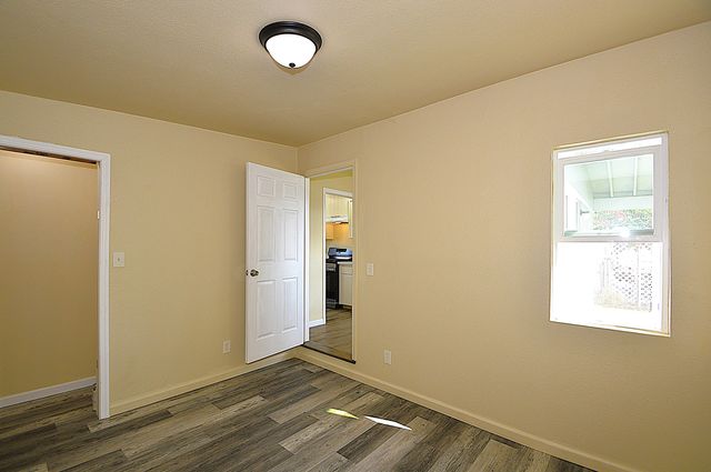 950 E Thurman Avenue, Porterville, CA 93257