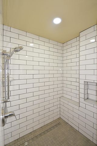 950 E Thurman Avenue, Porterville, CA 93257