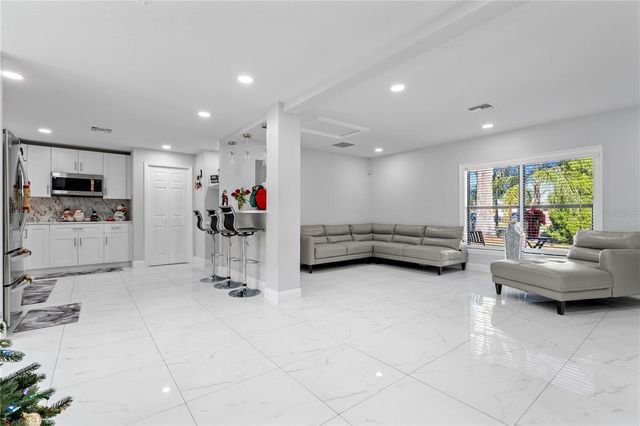 905 BAMA ROAD, Brandon, FL 33511