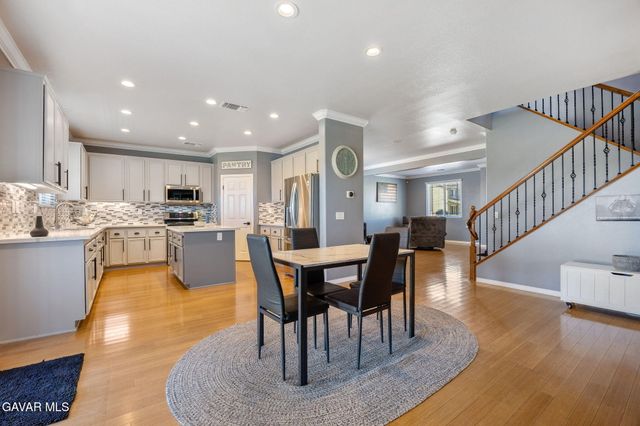 2342 Newberry Street, Rosamond, CA 93560