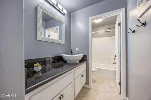 2342 Newberry Street, Rosamond, CA 93560