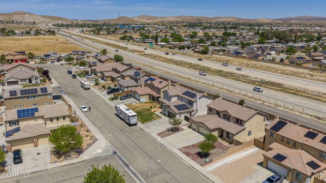 2342 Newberry Street, Rosamond, CA 93560