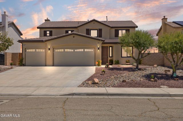 2342 Newberry Street, Rosamond, CA 93560
