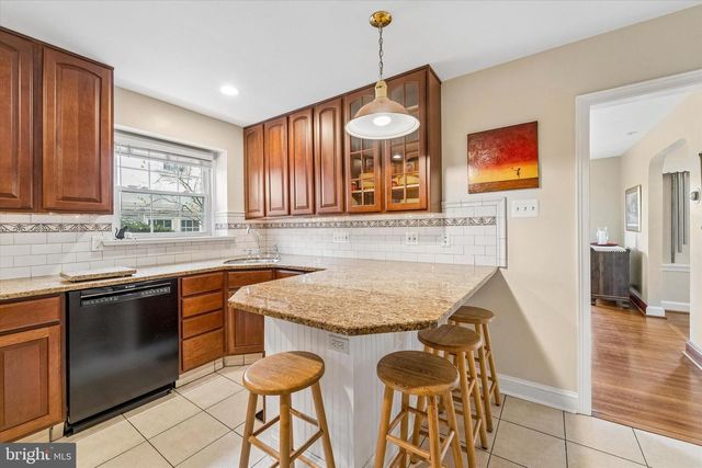 8331 HIGH SCHOOL RD, Elkins Park, PA 19027