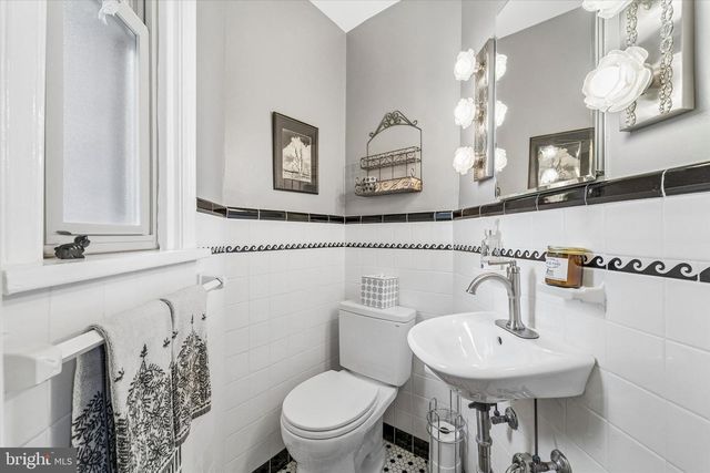 8331 HIGH SCHOOL RD, Elkins Park, PA 19027