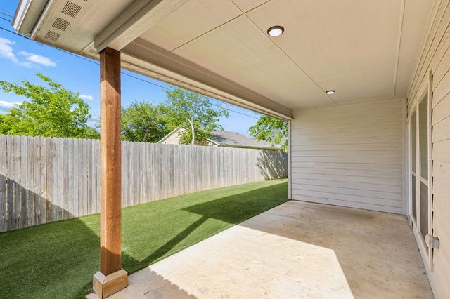 115 Elm Lane, Roanoke, TX 76262