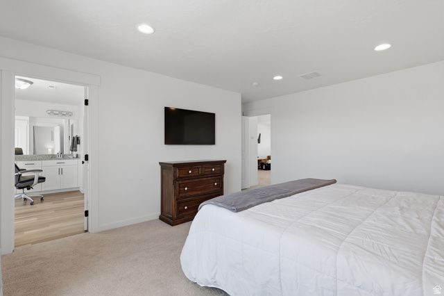 2104 E HERITAGE DR, Spanish Fork, UT 84660