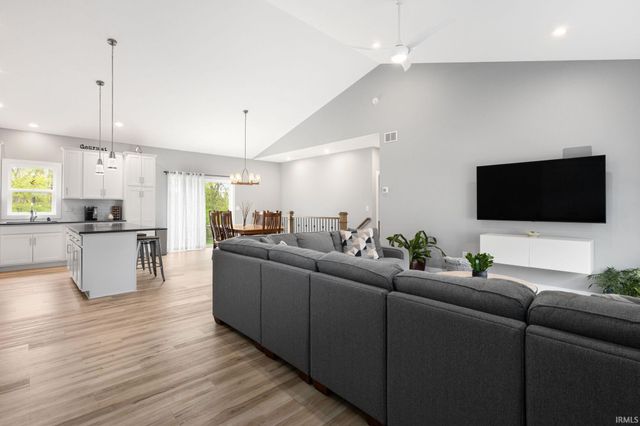 4376 Garden Oak Drive, South Bend, IN 46628