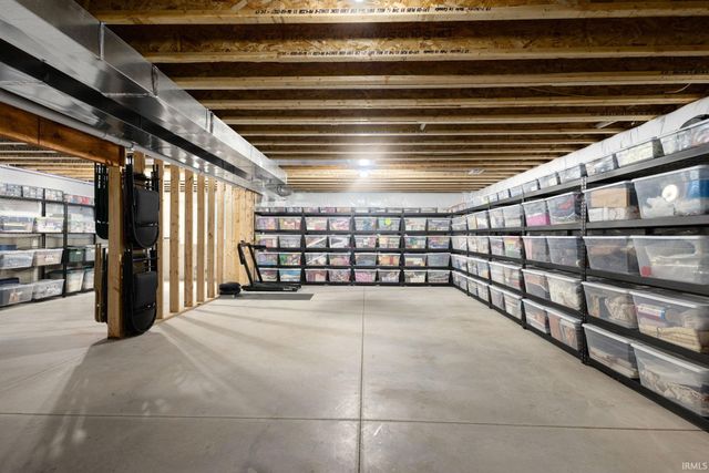 4376 Garden Oak Drive, South Bend, IN 46628