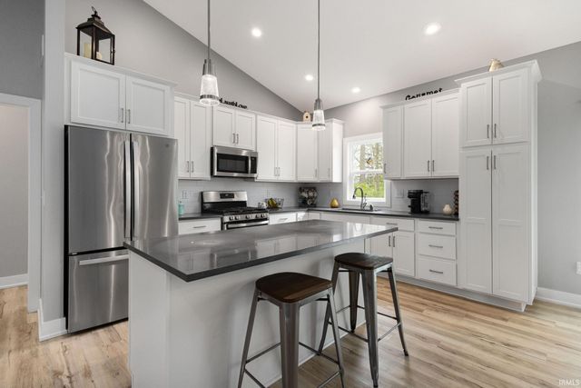 4376 Garden Oak Drive, South Bend, IN 46628