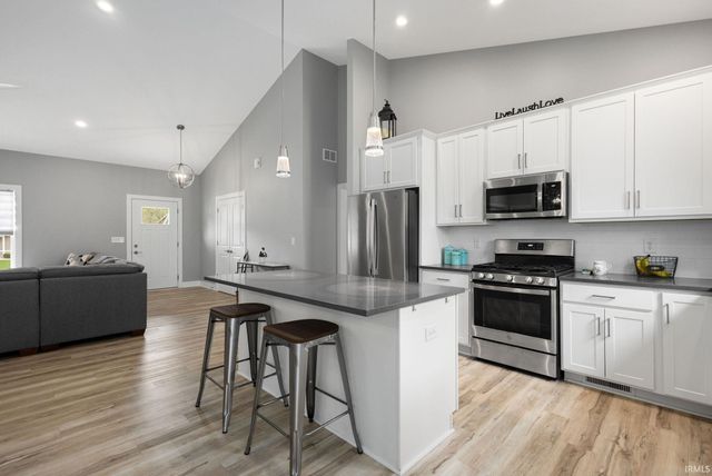 4376 Garden Oak Drive, South Bend, IN 46628