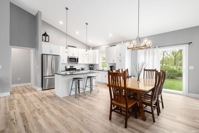 4376 Garden Oak Drive, South Bend, IN 46628