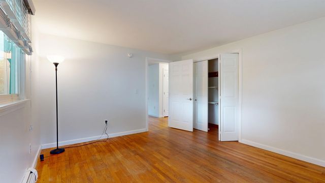 976 North Avenue, Burlington, VT 05408