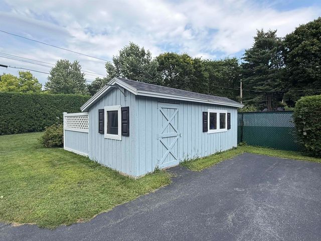 976 North Avenue, Burlington, VT 05408