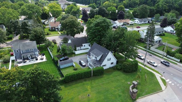 976 North Avenue, Burlington, VT 05408