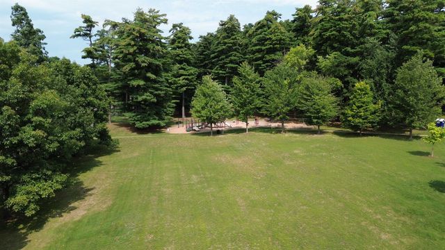 976 North Avenue, Burlington, VT 05408