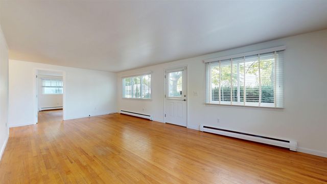 976 North Avenue, Burlington, VT 05408