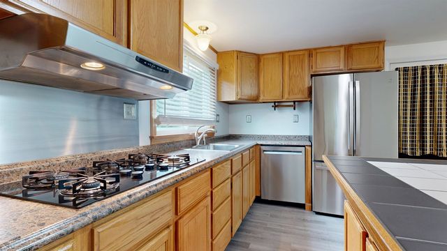 976 North Avenue, Burlington, VT 05408